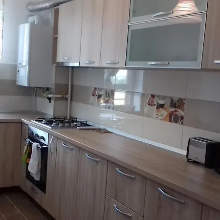 Апартаменти Apartament Chez Nous Брашов