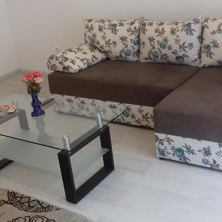 Апартаменти Apartament Chez Nous